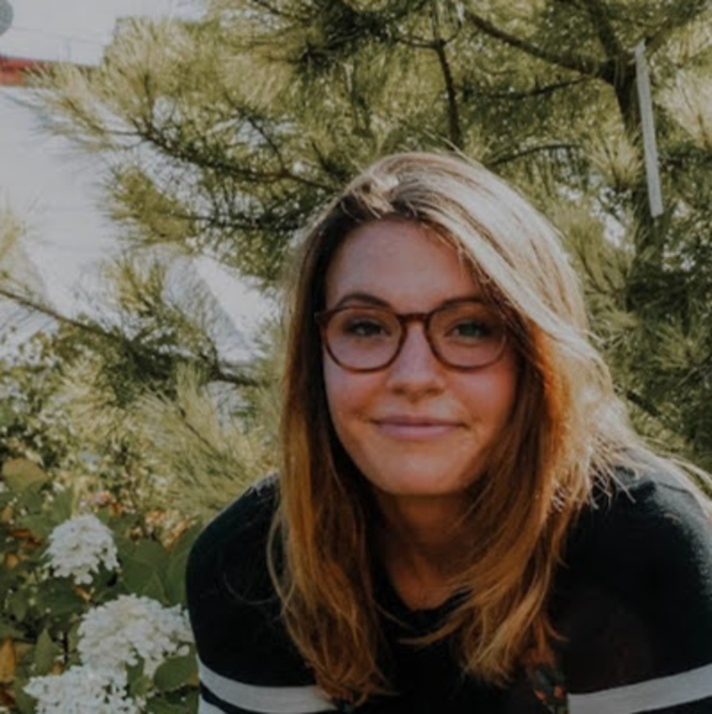 Meet your Posher, Abigail